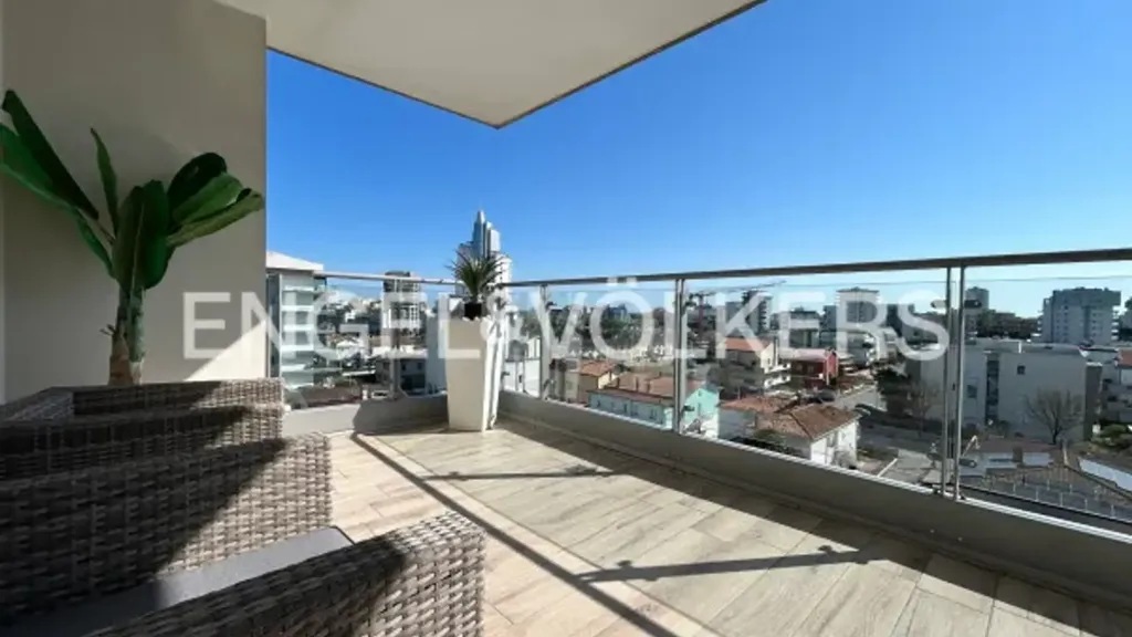 Rõdu - 3-Bed Apartment with Sea View in Jesolo