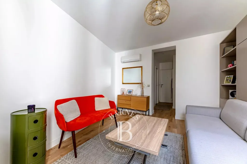 Soggiorno - Studio with Courtyard View in Paris 1st
