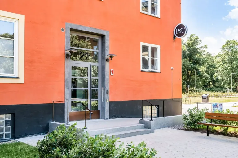 Ground Floor Apartment with Park View in Beckomberga