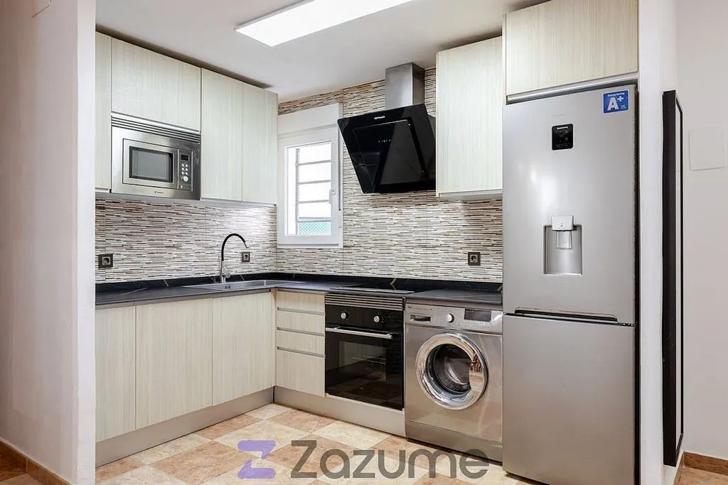 Cuisine - Furnished Flat with Terrace in Vista Alegre, Madrid