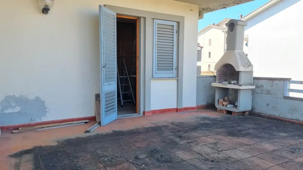 Terrasse - Villa with Terraces in Campi Bisenzio