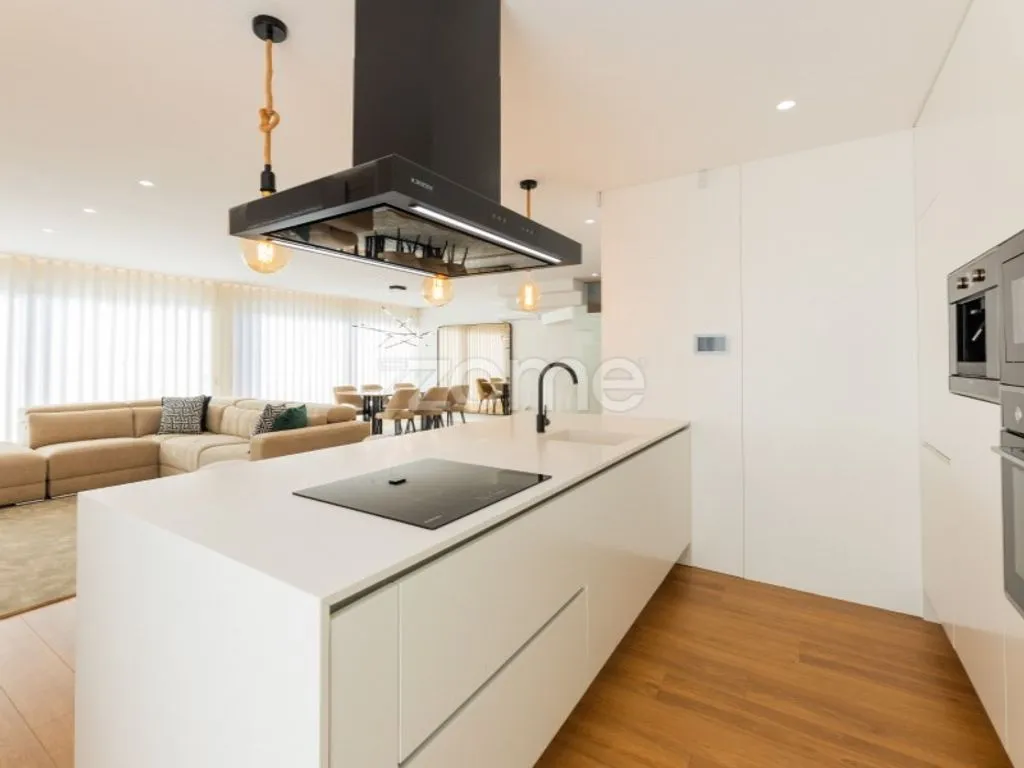 Cuisine - Contemporary House with Pool in Cabreiros, Braga