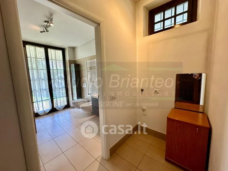 Bathrooms - Bifamiliar Villa with Garden in Verano Brianza