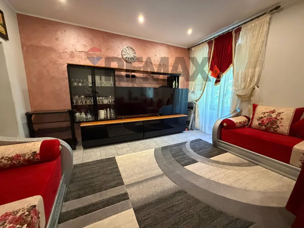Wohnzimmer - Renovated Apartment with Balcony in Gorlago