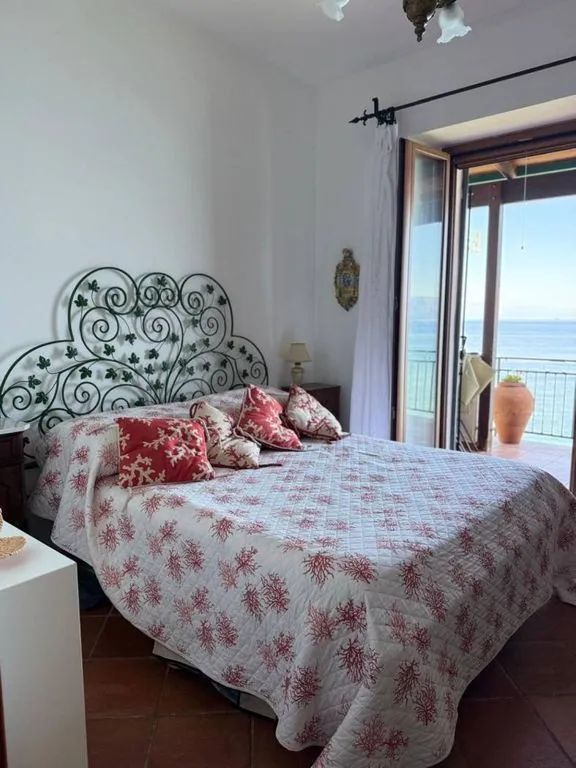 Magamistoad - Terraced House with Sea Access in Scilla