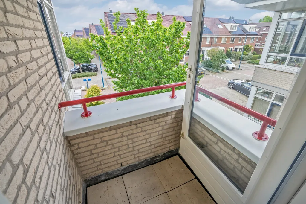 Balcon - Waterfront 2-Under-1-Cap Villa in Rokkeveen Zuid