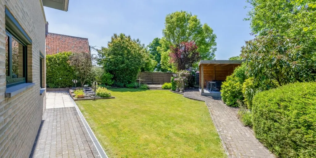Jardin - Villa Rénovée avec Jardin à Merelbeke