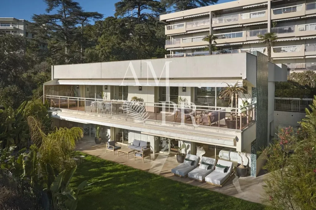 Õhuvaade - Luxury Penthouse with Sea View in Cannes