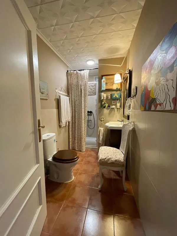 Bathrooms - Chalet with Pool and Terrace in Montequinto