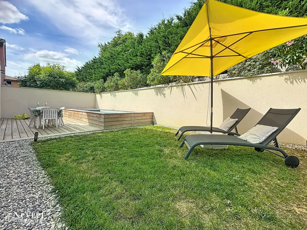 Aed - Contemporary House with Pool in Communay