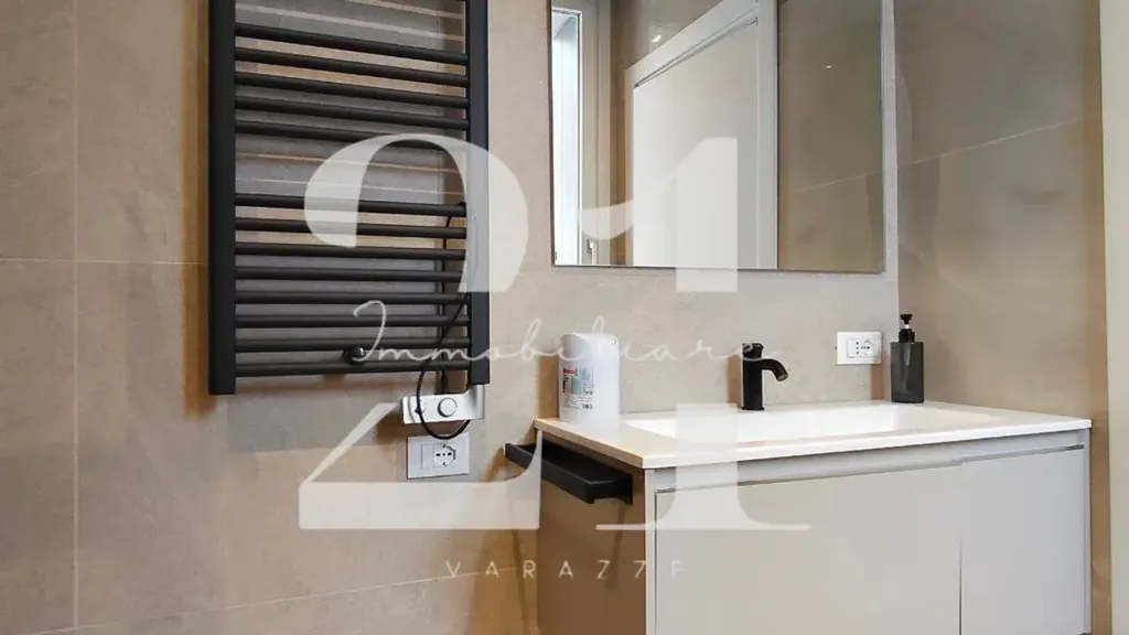Salles de bain - Modern Bilocale with Parking in Varazze