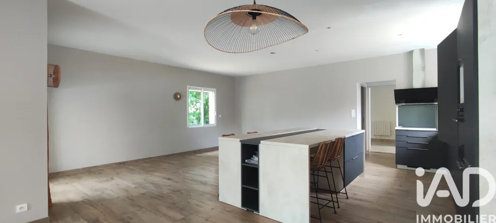 Cuisine - Maison Moderne avec Terrasse à Cherveux