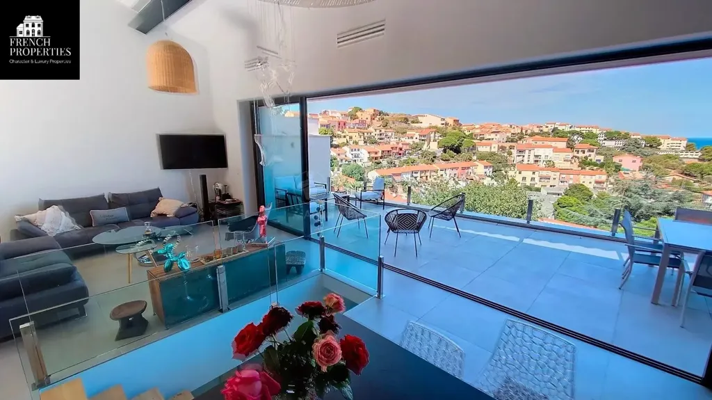 Séjour - Maison Contemporaine avec Vue Panoramique à Port-Vendres