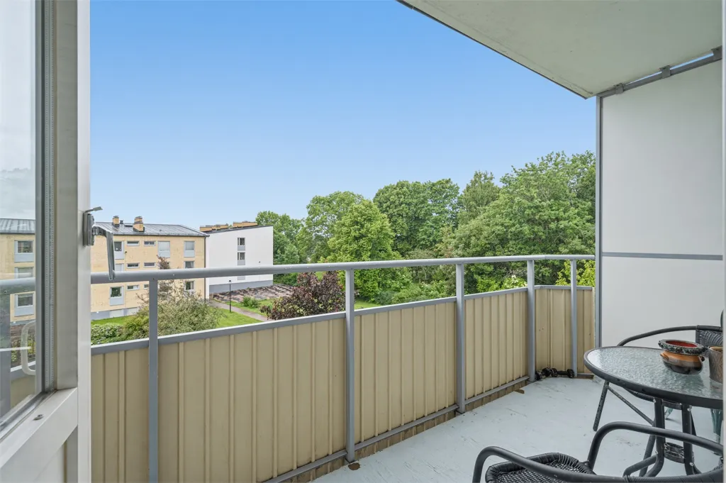 Balcon - Apartment with Balcony in Uppsala's Tunabackar