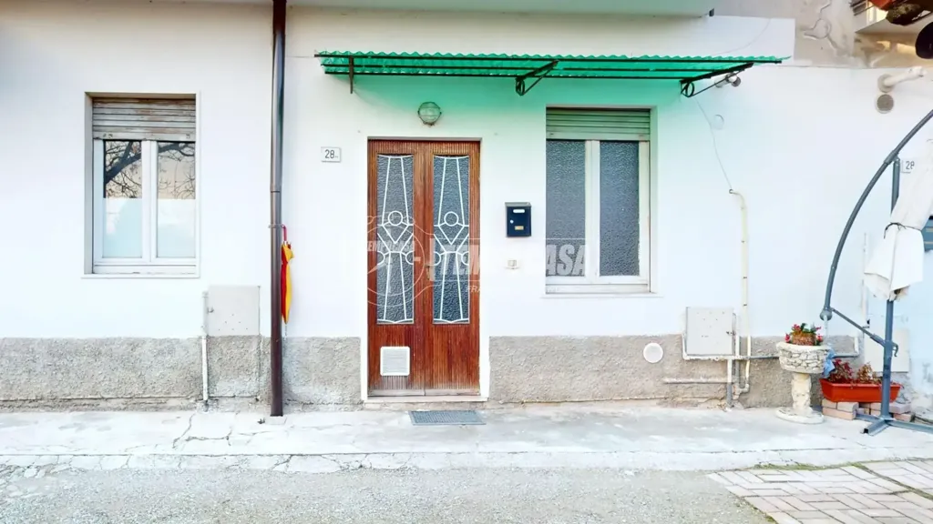 Extérieur - Three-Bedroom Apartment with Courtyard in Besana in Brianza