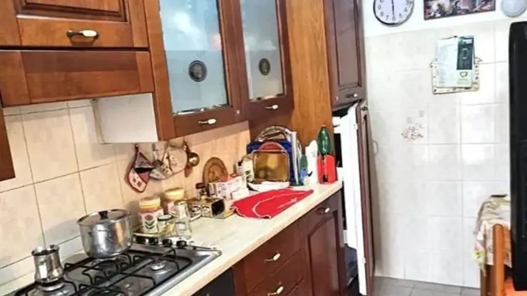 Cuisine - Bright 2-Bedroom Apartment in Fiano Romano