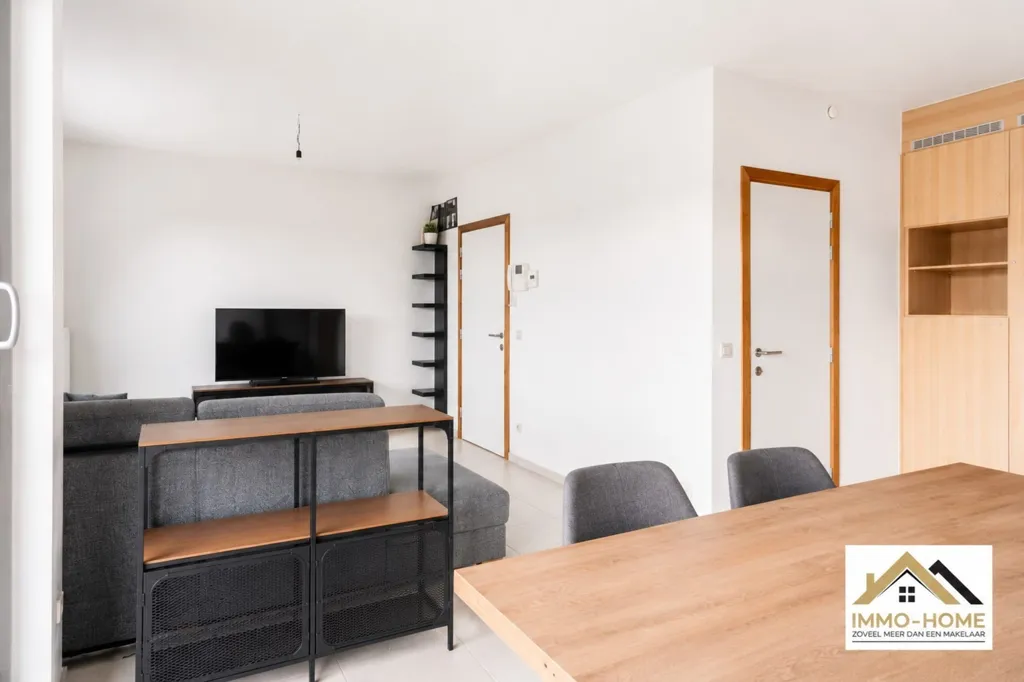 Elutuba - Bright Apartment with Terrace in Lochristi