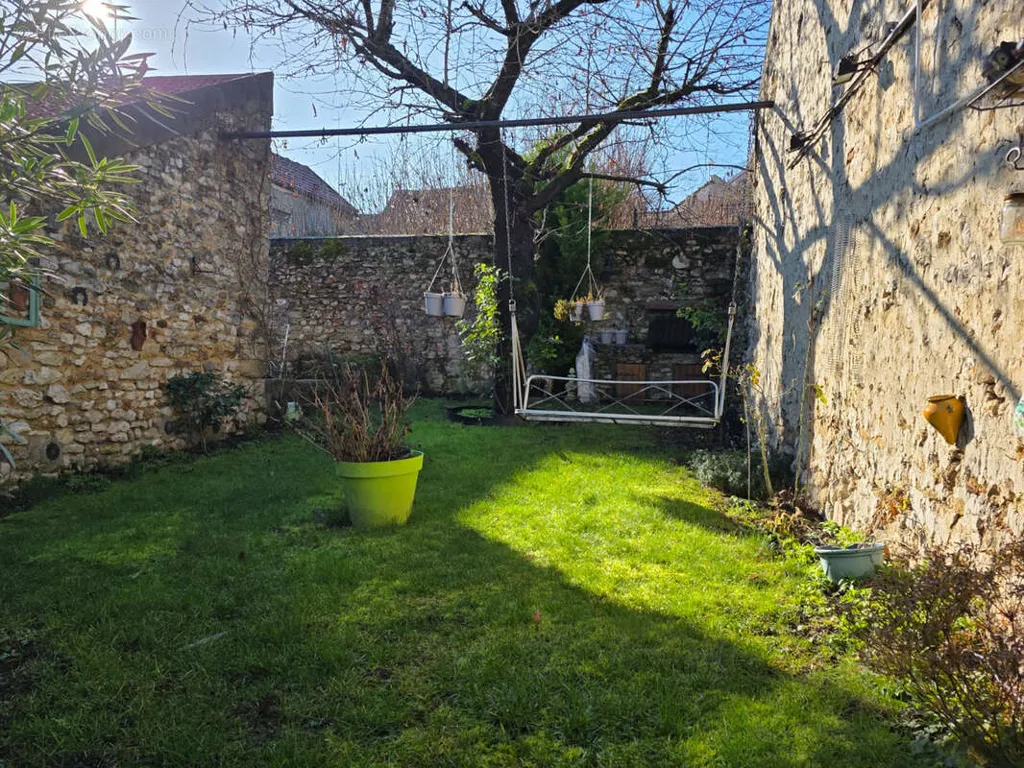 Jardin - Maison de Ville en Pierre avec Jardin au Centre Bourg