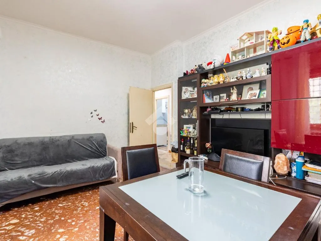 Séjour - 3-Room Apartment with Private Courtyard in Rome