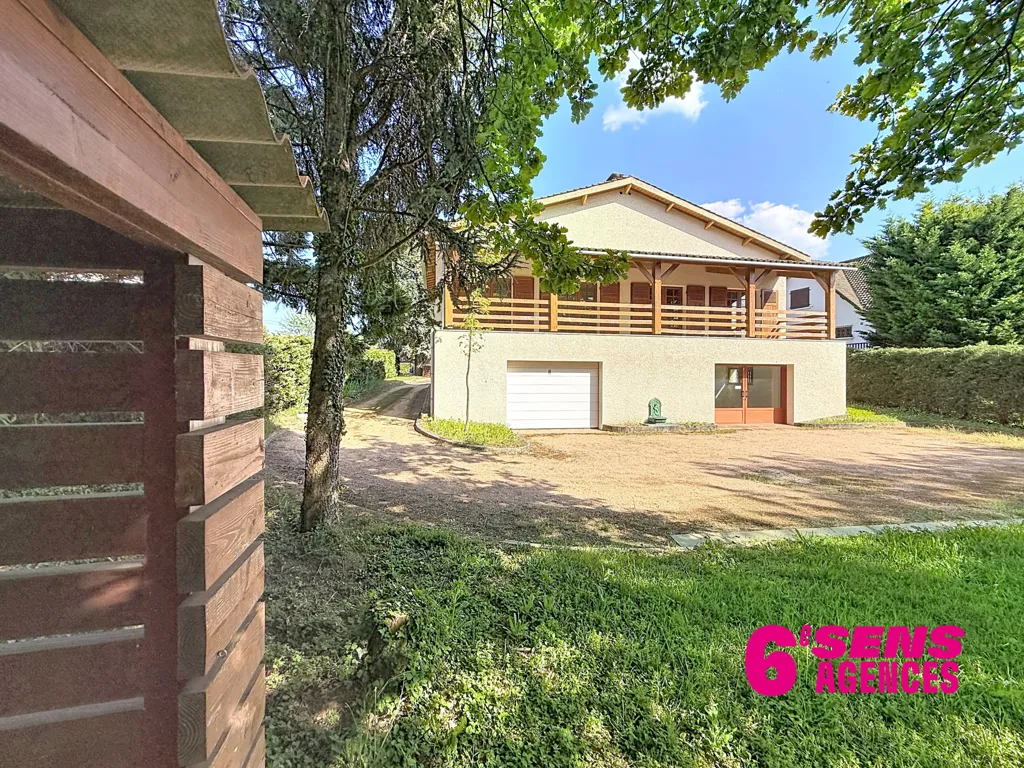 Välivaade - Renovated House with Garden in Francheville Bel Air