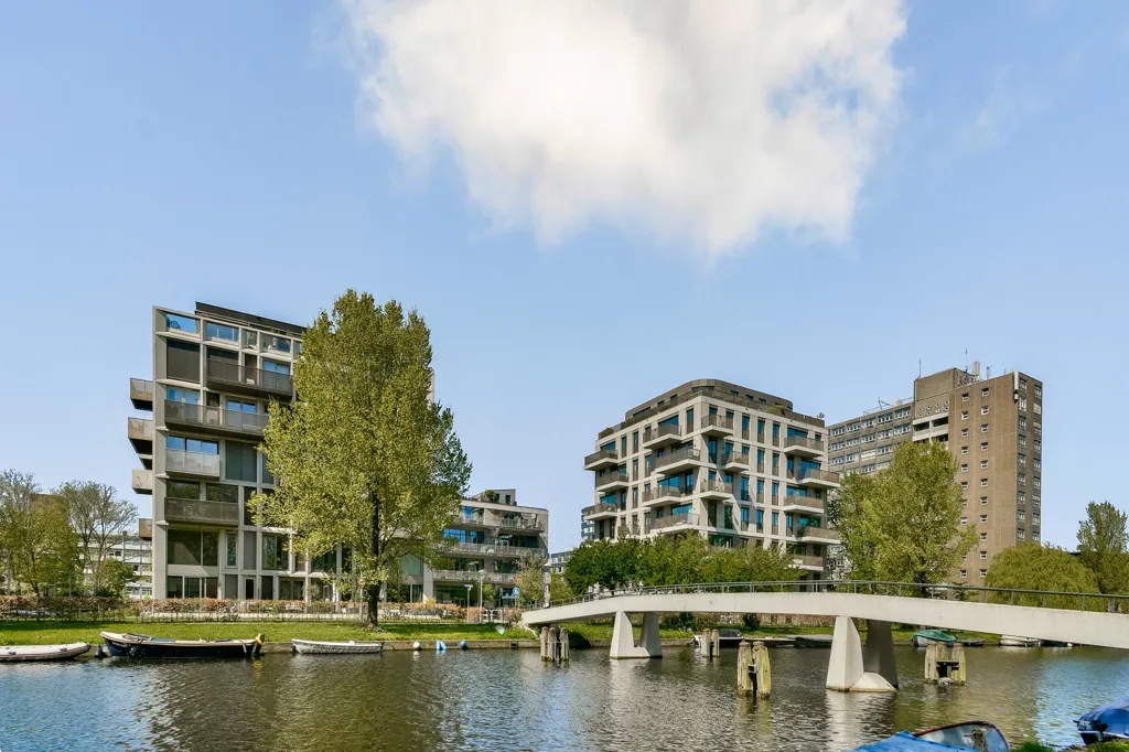 Välivaade - Modern 3-Bedroom Corner Apartment with Waterfront View in Amsterdam