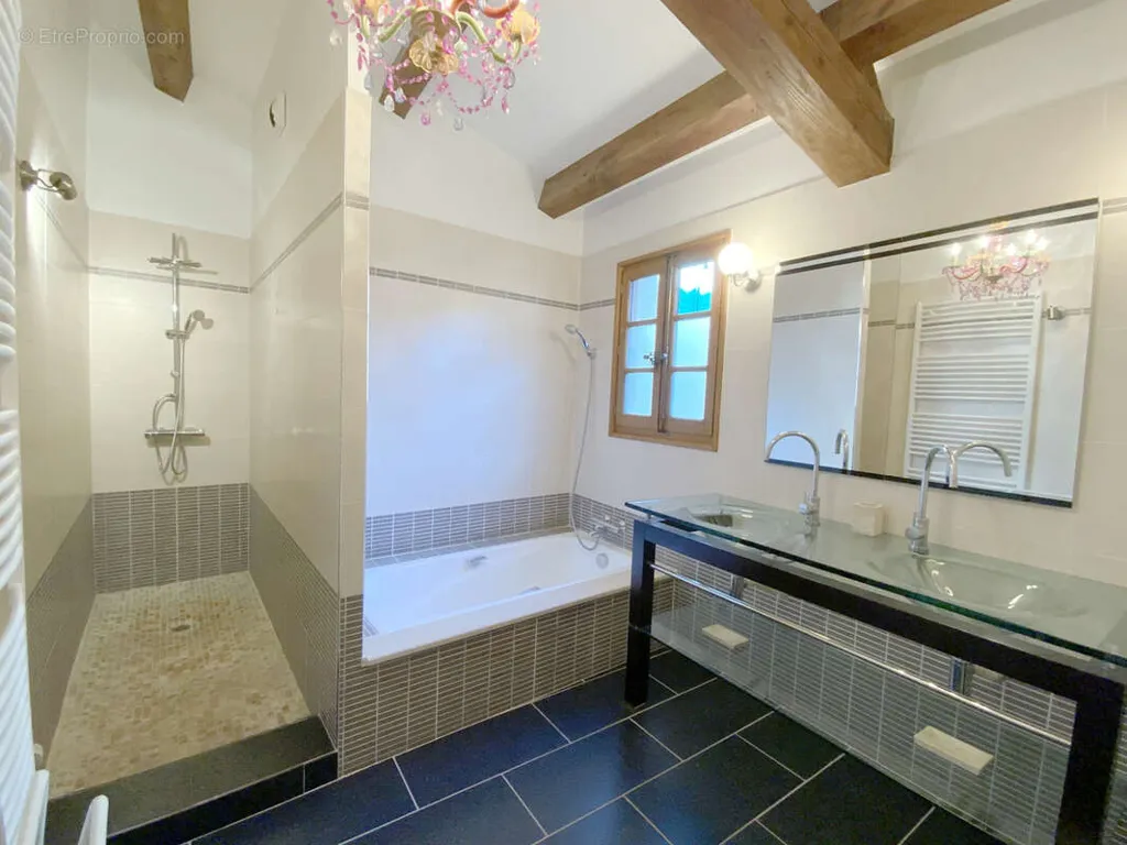 Bagni - Rustic Village House with Balcony in Barjac