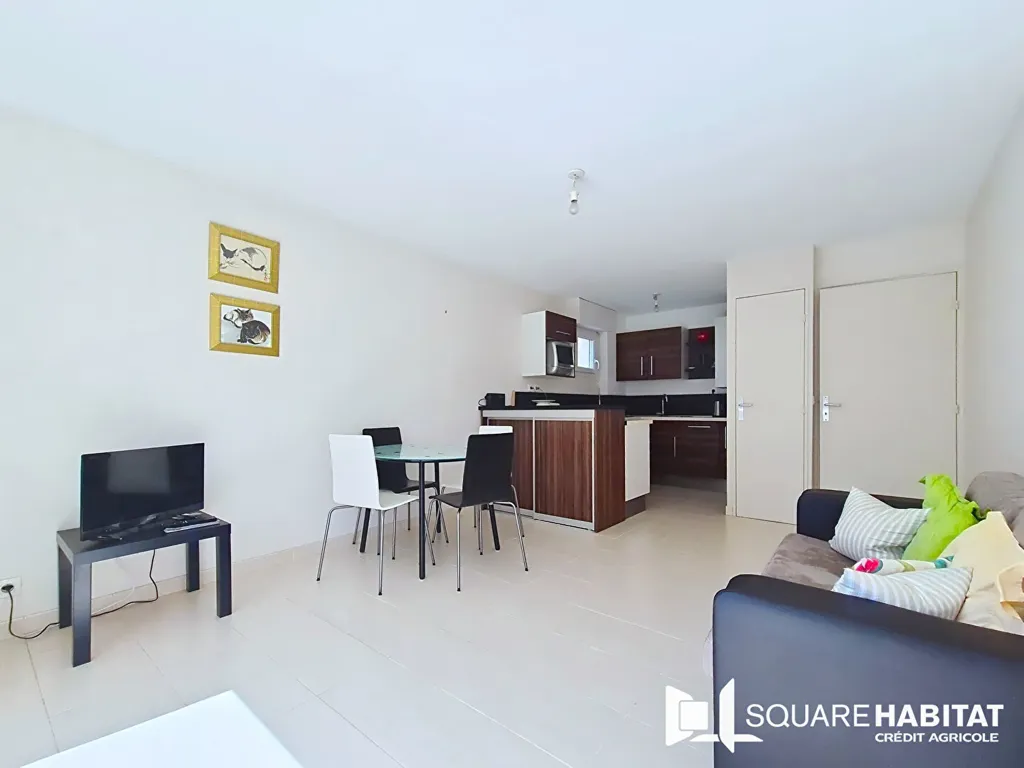 Elutuba - Balcony Flat, Top Floor, Vannes