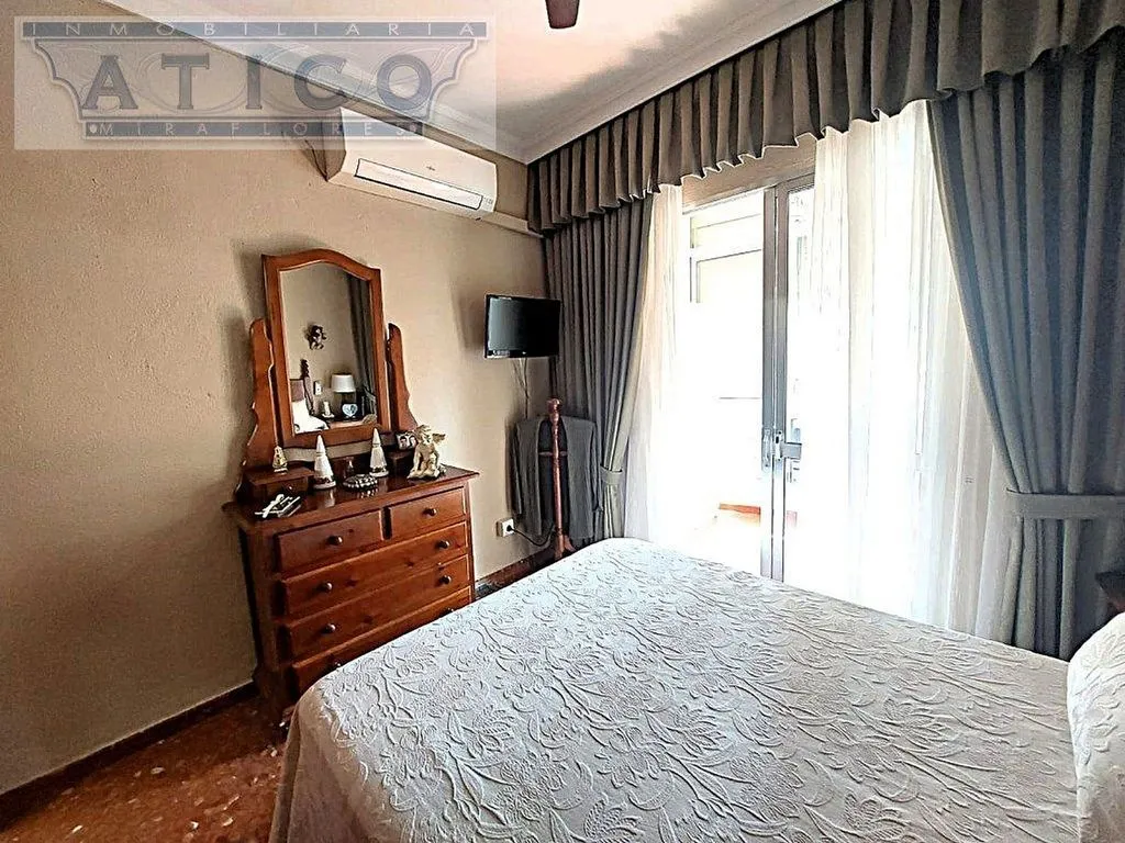 Chambres - Apartment with Terrace in Carmona Road Area