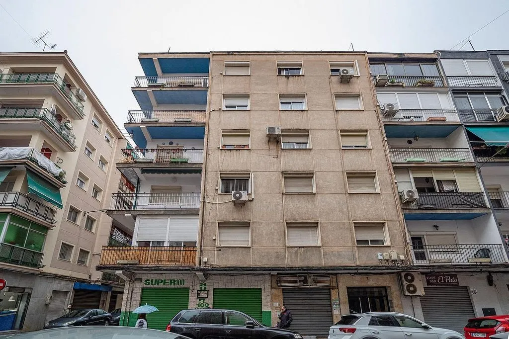 Exterior - Apartment with Terrace in Zaidín District