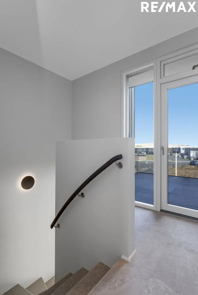 Pièces - Modern Apartment with Garden in Úlfarsárdal