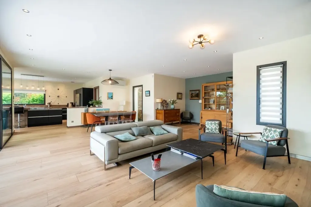 Living Room - Family Villa with Pool in Ventabren