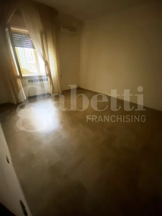 Pièces - Apartment with Balcony in Reggio Calabria