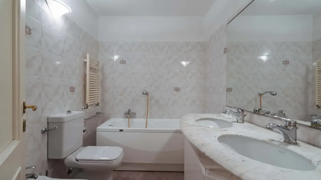 Vannitoad - Arty Apartment with Balcony in Florence