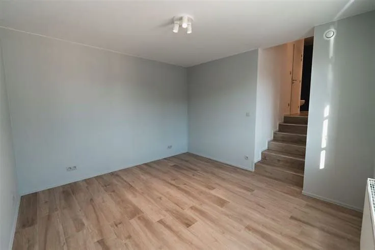 3 magamistoaga korter asukohas Namur