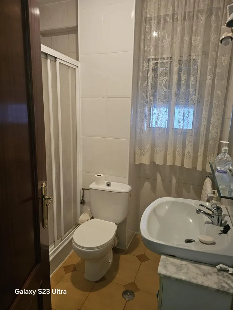 Salles de bain - Apartment with Balcony in Renfe Area