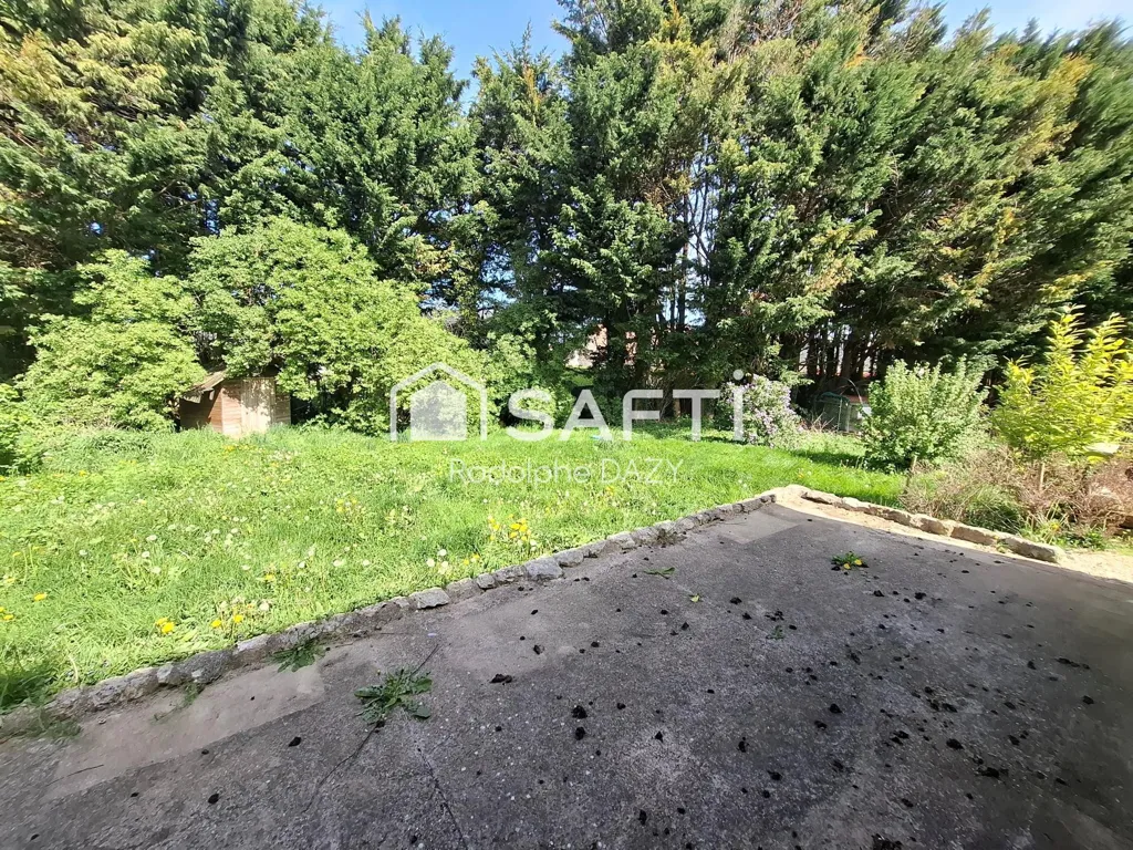 Garden - Spacious House with Large Terrace in Heubécourt-Haricourt
