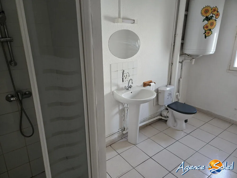 Bagni - Spacious 3-Bedroom Apartment in City Centre
