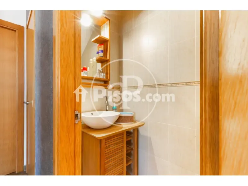Bagni - Twin-Storey House with Pool near Beaches