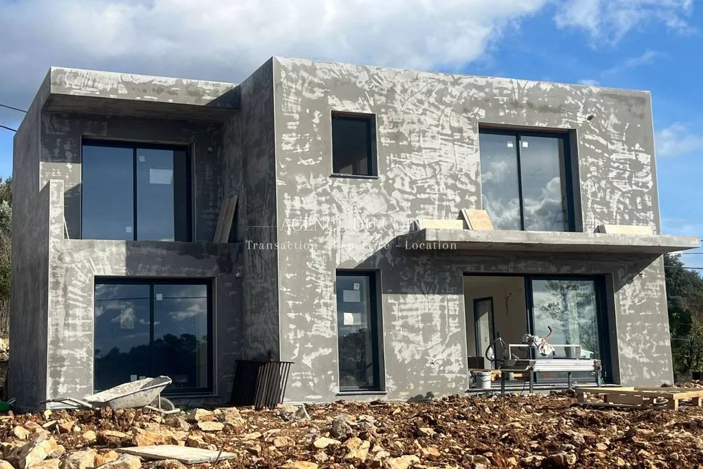 Extérieur - Villa Luxueuse avec Terrasses Sud à Lorgues