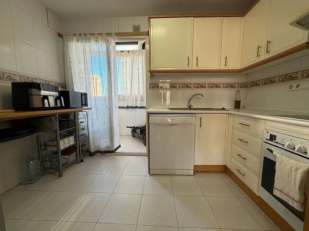 Kitchen - Apartment with Pool and Terrace in Benidorm