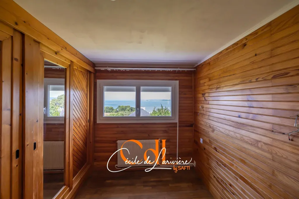 Rooms - House with Sea View in Carantec