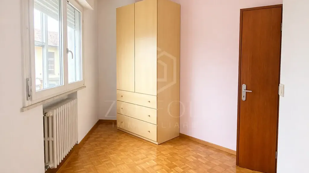 Appartement 4 pièces à IT