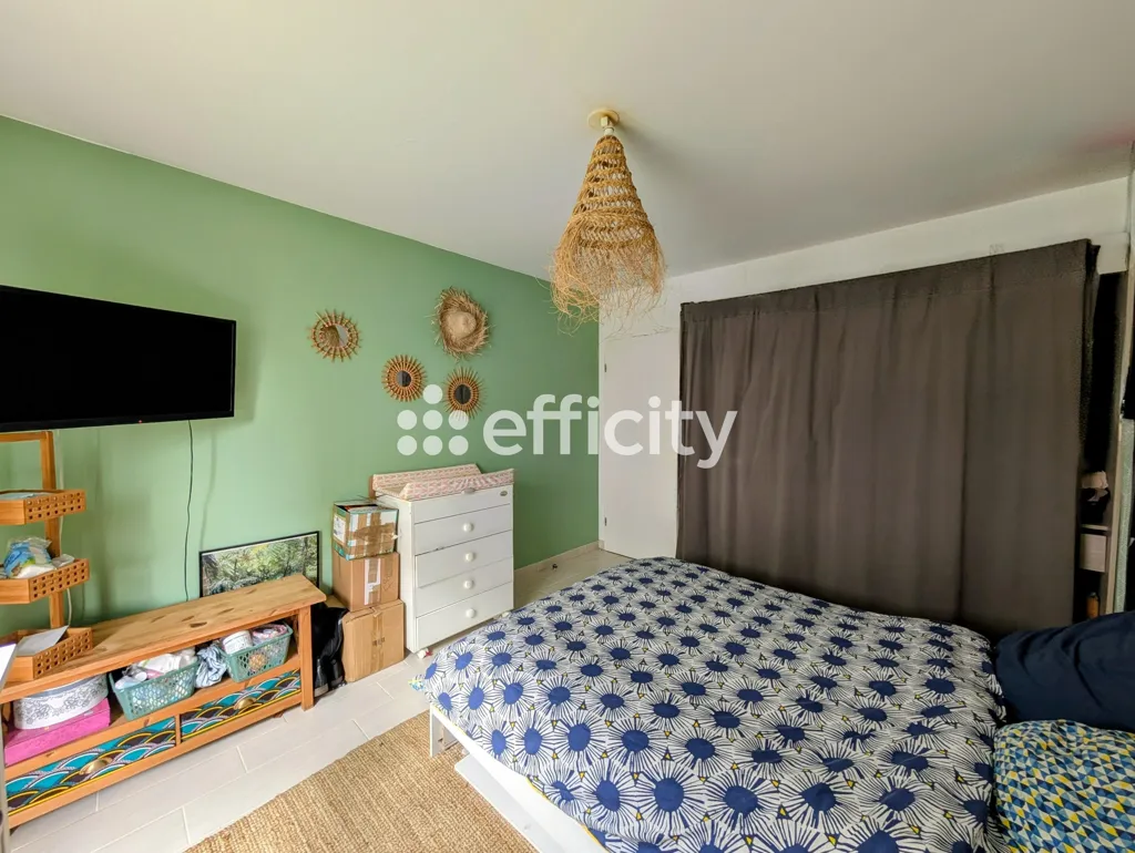 Bedrooms - Modern Flat with Balcony in Epinay-sur-Seine