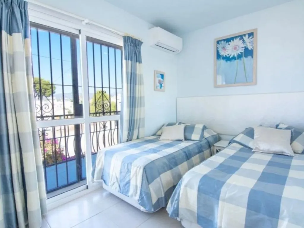 Chambres - Semi-Detached Villa with Sea Views in Nerja
