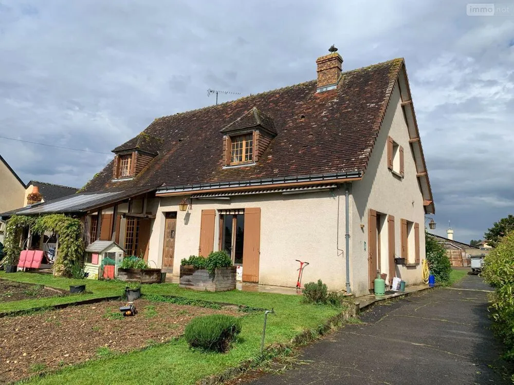 Extérieur - Maison de Bourg avec Jardin à Bridoré