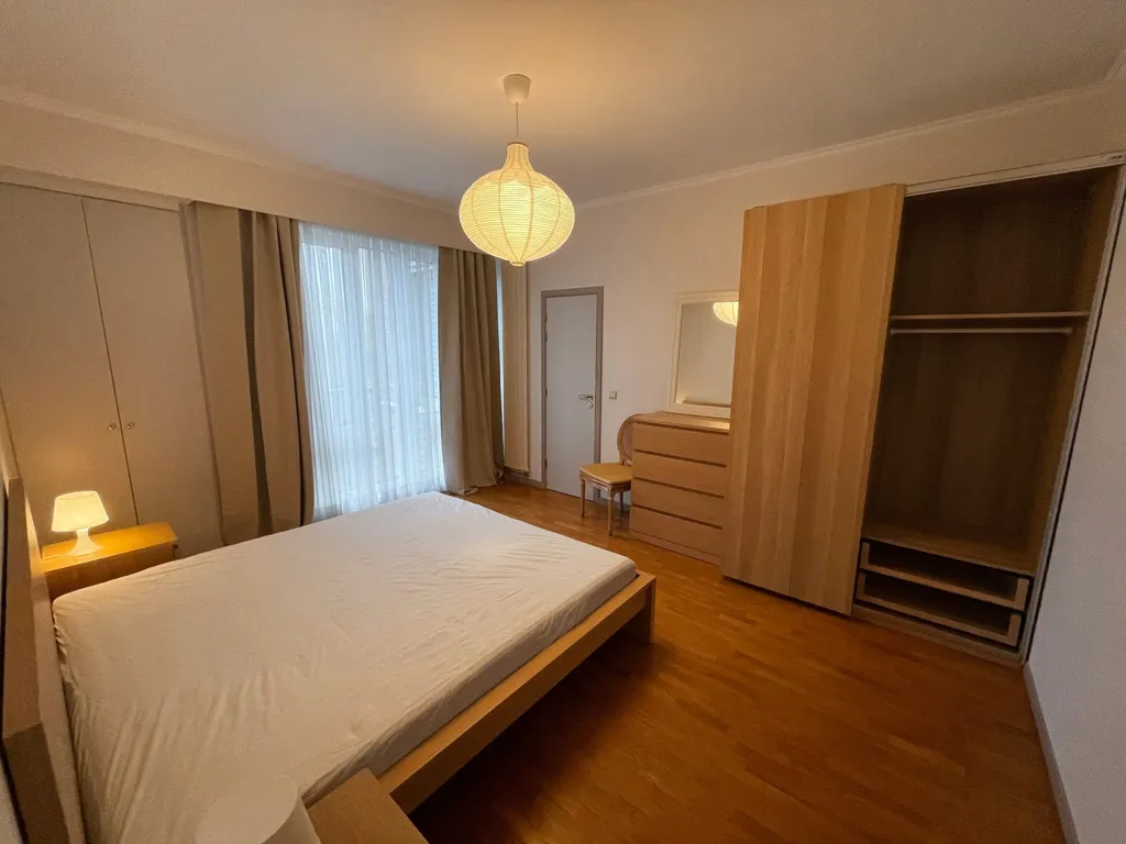 Chambres - Appartement Élégant avec Terrasse dans le Quartier des Ambassades