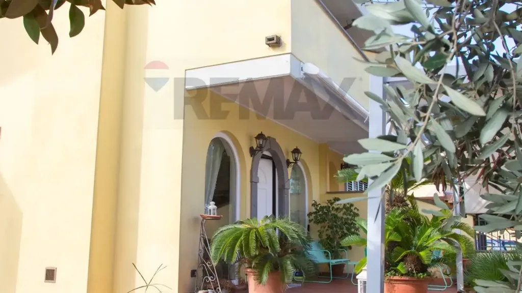Terrasse - Bifamiliar Villa with Terrace in Anzio