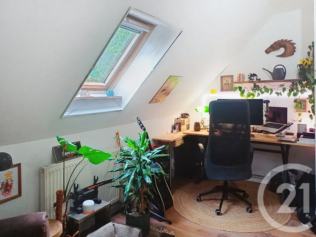 Kabinet - Family House with Garden in Everly