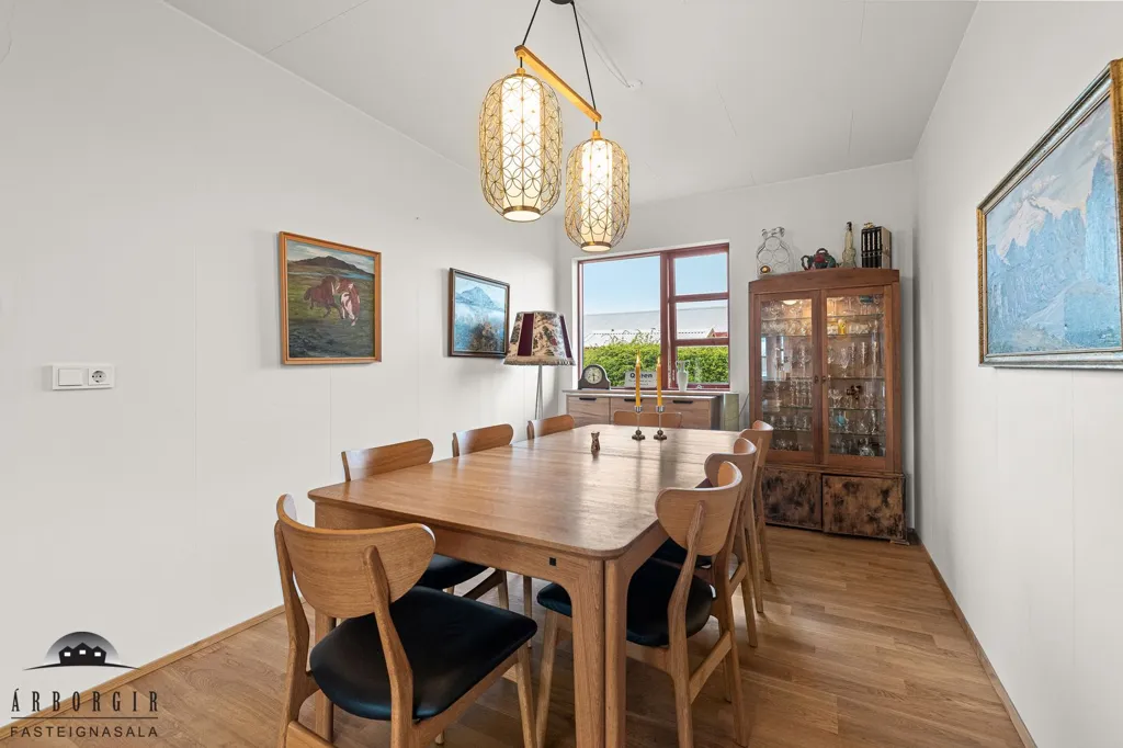 Salle à manger - Duplex with Garden in Selfoss
