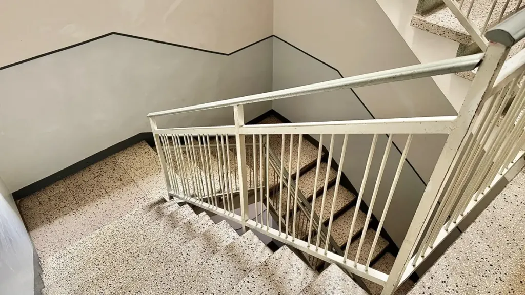 Pièces - 3-Bed Apartment with Veranda in Parma
